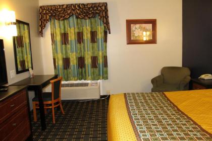 Home Gate Inn & Suites - image 13