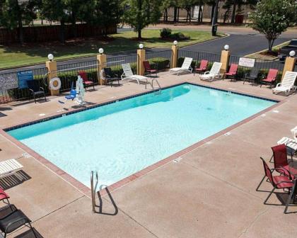 Quality Inn Southaven - Memphis South - image 2