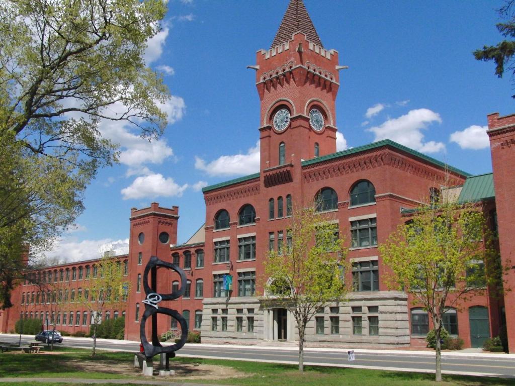 Southbridge Hotel and Conference Center - image 2