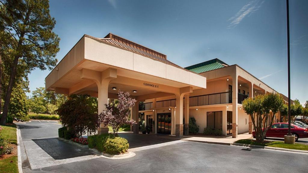 SureStay Plus Hotel by Best Western Southern Pines Pinehurst - main image