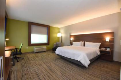 Holiday Inn Express & Suites Southern Pines-Pinehurst Area an IHG Hotel - image 15