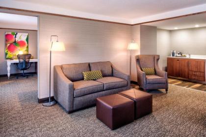 Hilton Garden Inn Detroit Southfield - image 20