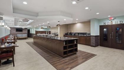 Best Western Premier Executive Residency Detroit Southfield Hotel - image 12