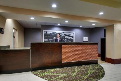 Hampton Inn & Suites Spartanburg-I-26-Westgate Mall - image 4