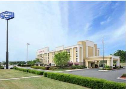 Hampton Inn Spartanburg Hotel - image 2