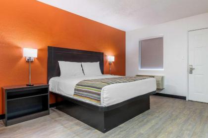 Suburban Extended Stay Hotel - image 10