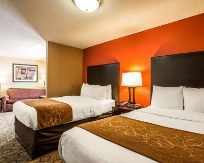 Comfort Suites At WestGate Mall - image 3