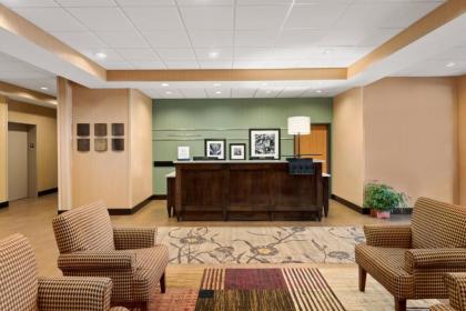 Hampton Inn Spearfish - image 8