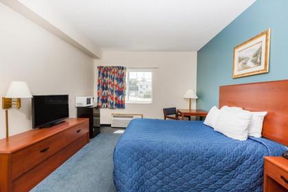 Days Inn by Wyndham Hotel Spencer IA - image 3