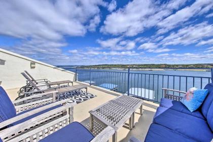 Lake Travis Condominium with Pool and Hot Tub Access! - image 15