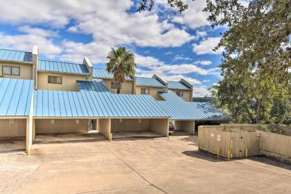 Lake Travis Condominium with Pool and Hot Tub Access! - image 9