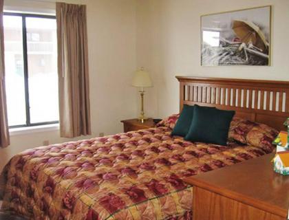 Beautiful Lake Okoboji - Year Round Resort Condos - image 3