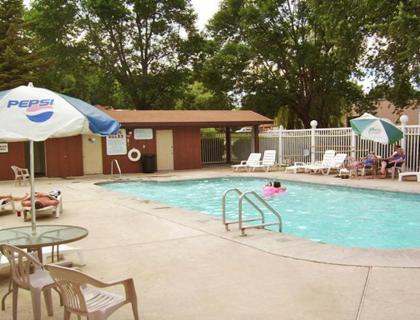 Beautiful Lake Okoboji - Year Round Resort Condos - image 8