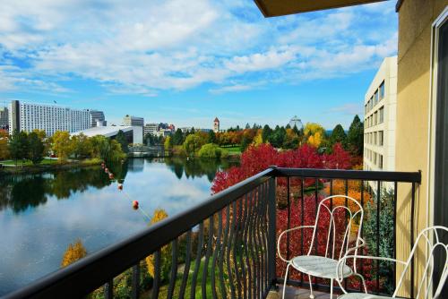 Oxford Suites Spokane Downtown - image 5