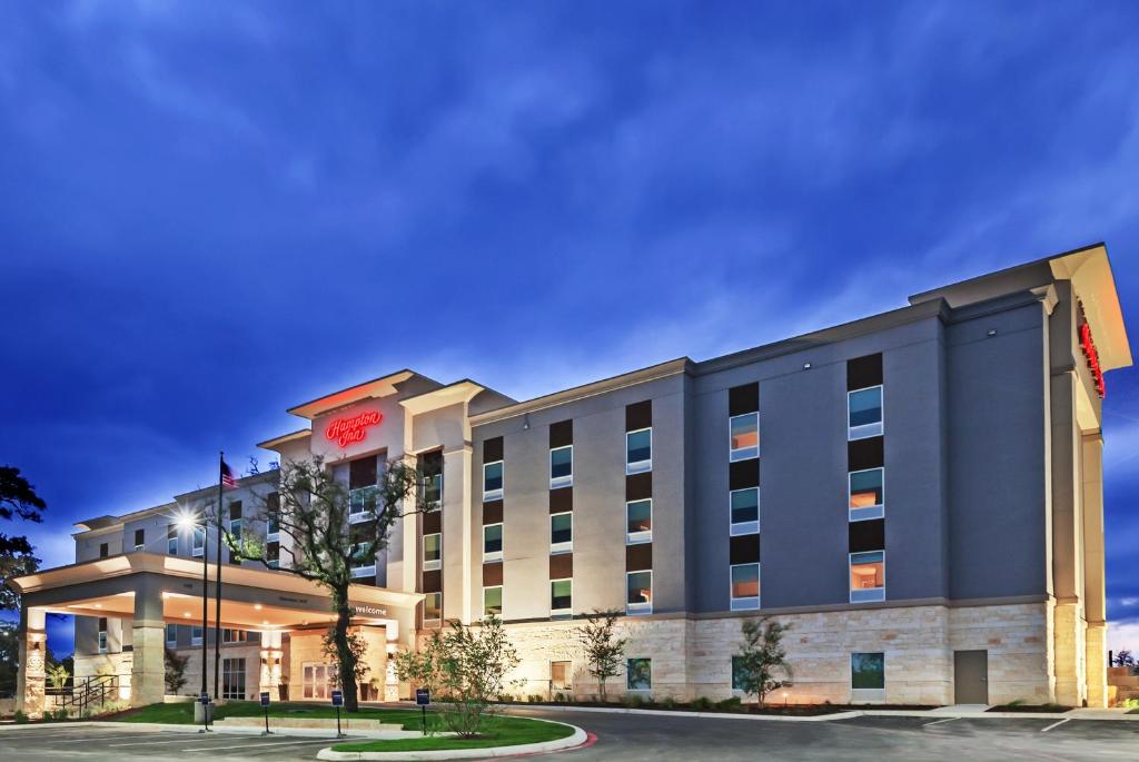 Hampton Inn By Hilton Bulverde Texas Hill Country - image 4