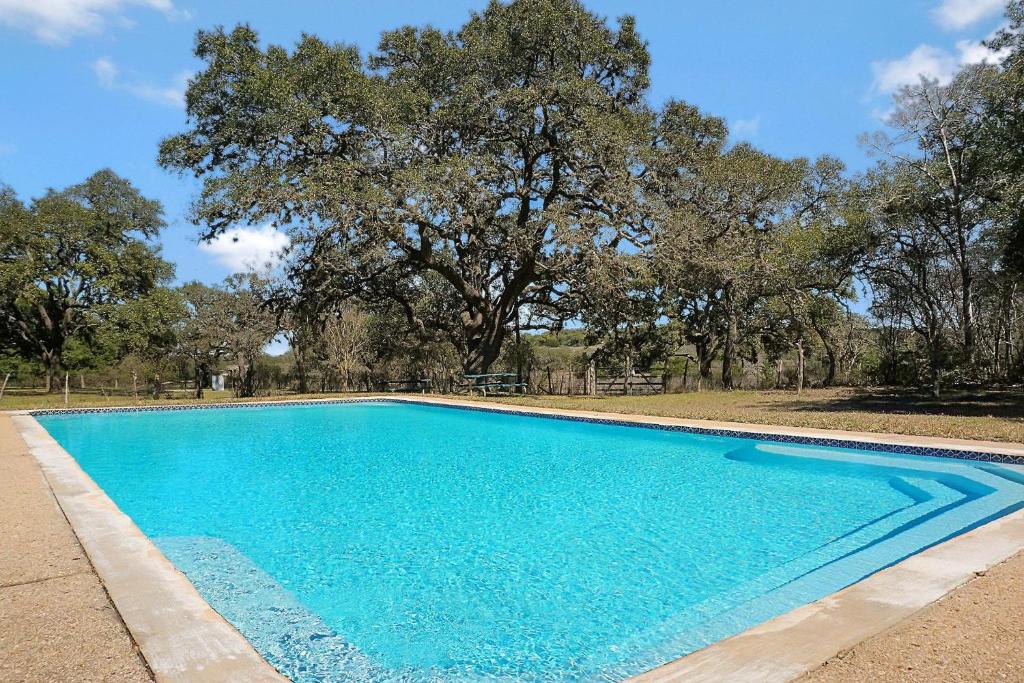 Live Oak Ranch - main image