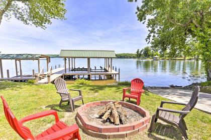 Lakefront Home with Deck Prvt Boat Dock and Ramp - image 2