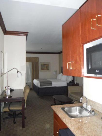 Country Inn & Suites by Radisson Fayetteville-Fort Bragg NC - image 14