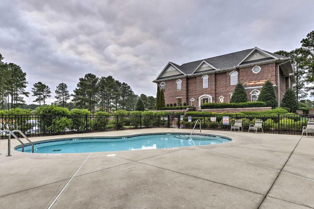 Anderson Creek Club Condo with Community Amenities! - image 4