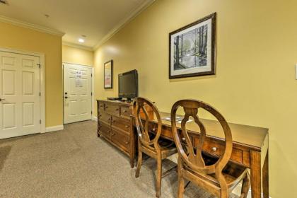 Resort-Style Condo on Golf Course with Private Pool! - image 4