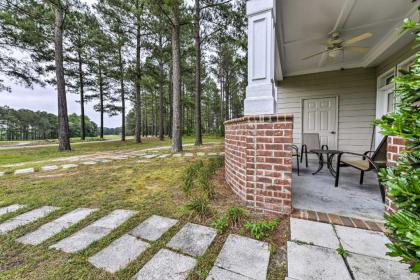 Resort-Style Condo and Suite on Golf Course with Pool! - image 5