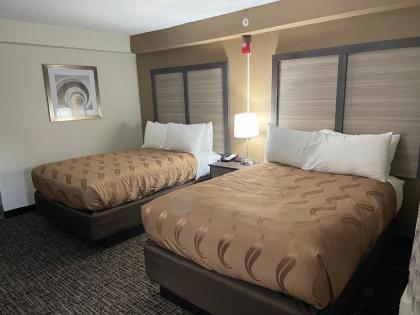 Quality Inn & Suites - image 15