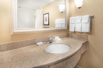 Hilton Garden Inn Houston/The Woodlands - image 19