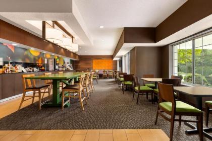 Fairfield Inn and Suites by Marriott Houston The Woodlands - image 11