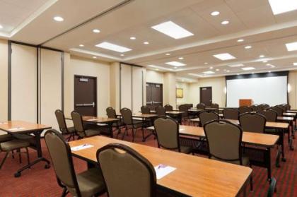 Hyatt Place Houston/The Woodlands - image 12