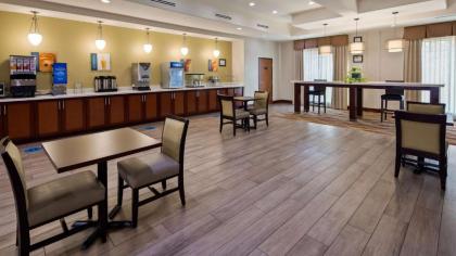 Best Western Plus Spring Inn & Suites - image 13