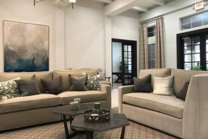 Magnificent Furnished Apartment near Exxon Campus - image 12