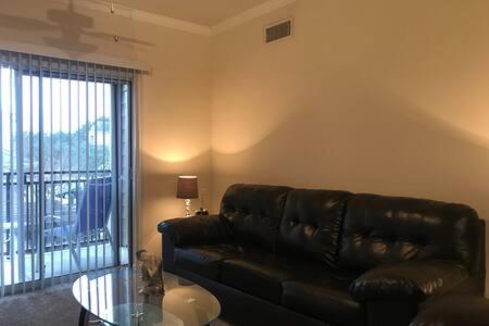 Magnificent Furnished Apartment near Exxon Campus - image 7