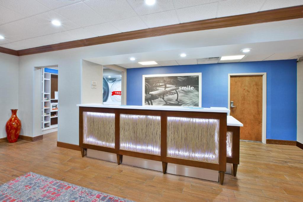 Hampton Inn & Suites Springboro - image 4