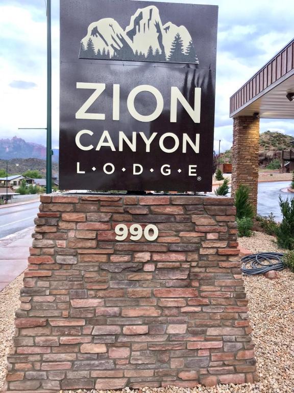 Zion Canyon Lodge - image 2