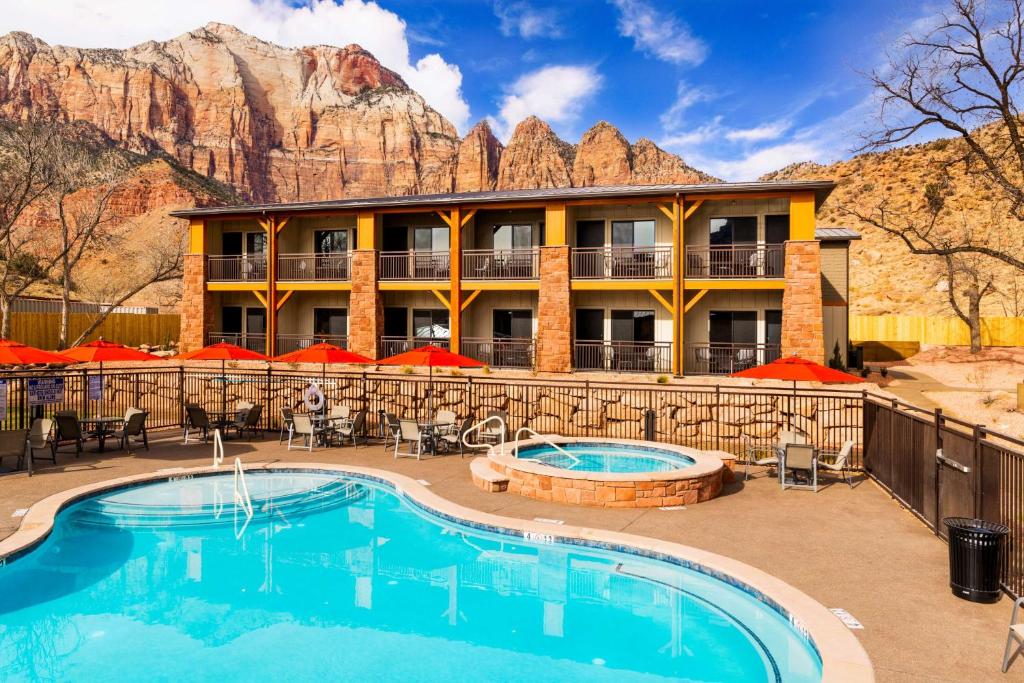 Best Western Plus Zion Canyon Inn & Suites - image 3