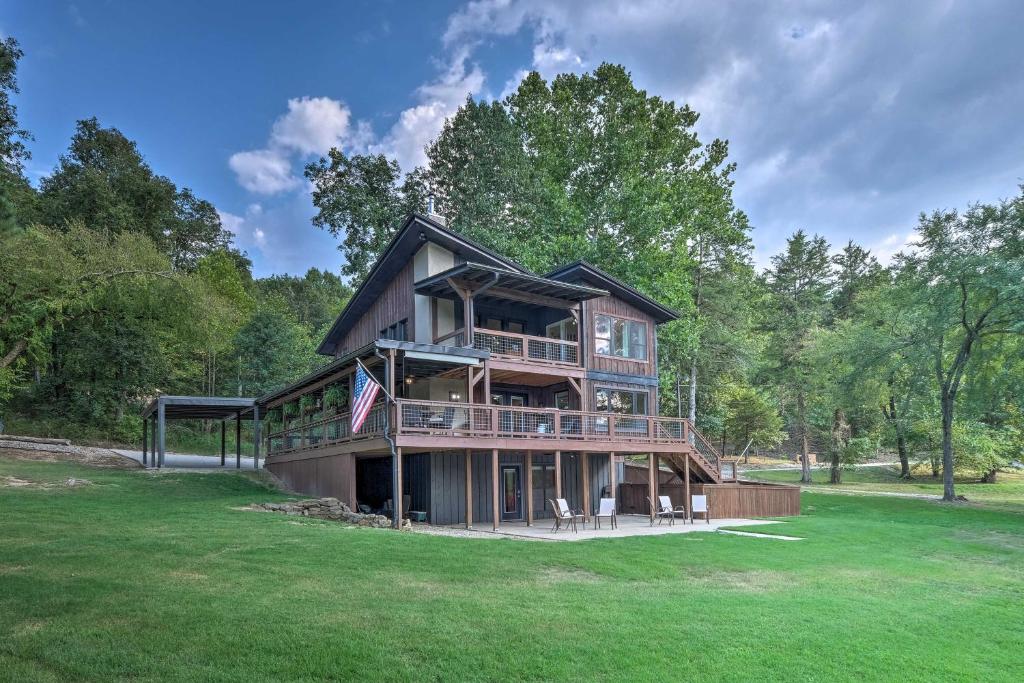 Beaver Lake Hideaway with Fire Pit by Marina - image 7