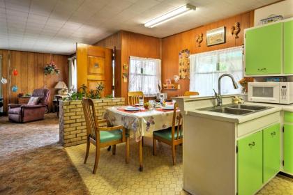 Bright Springer House with Hammock and Orchard Views! - image 7