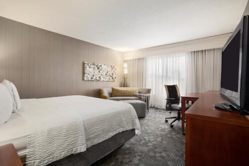 Courtyard by Marriott Springfield - image 4