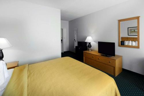 Quality Inn & Suites Springfield - image 3