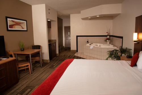 Northfield Inn Suites and Conference Center - image 3