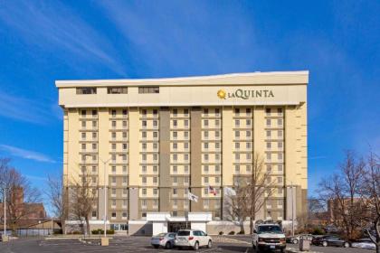 La Quinta by Wyndham Springfield - image 3