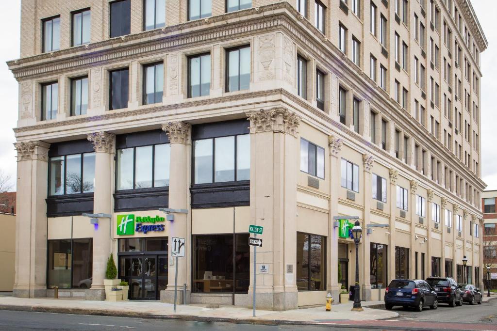 Holiday Inn Express - Springfield Downtown an IHG Hotel - main image