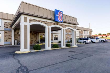 Motel 6-Springfield OH - image 1