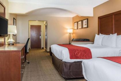 Comfort Suites Springfield - image 10