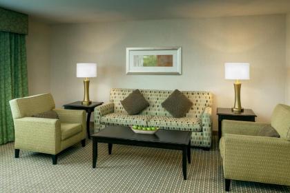 Hilton Garden Inn Eugene/Springfield - image 2