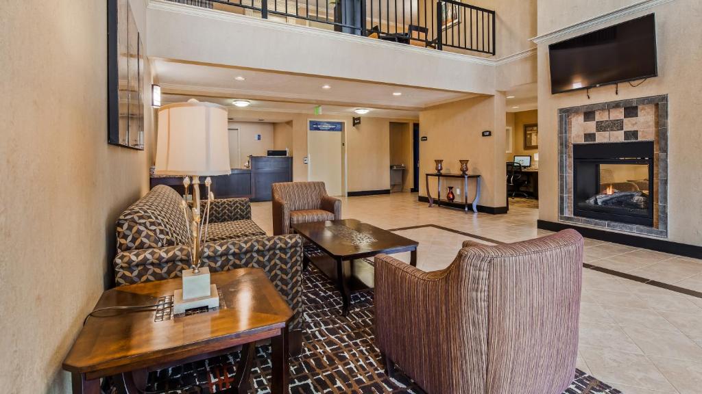 Best Western Grand Manor Inn - image 6