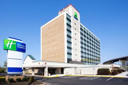 Holiday Inn Express Washington DC - Springfield an IHG Hotel - image 9