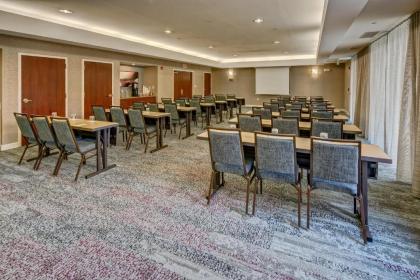 Courtyard by Marriott Springfield - image 7