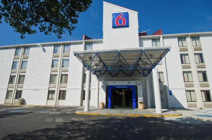 Motel 6-Springfield DC - Washington Southwest - image 10