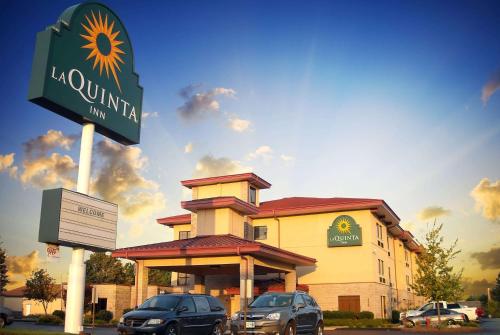 La Quinta by Wyndham Springfield South - main image